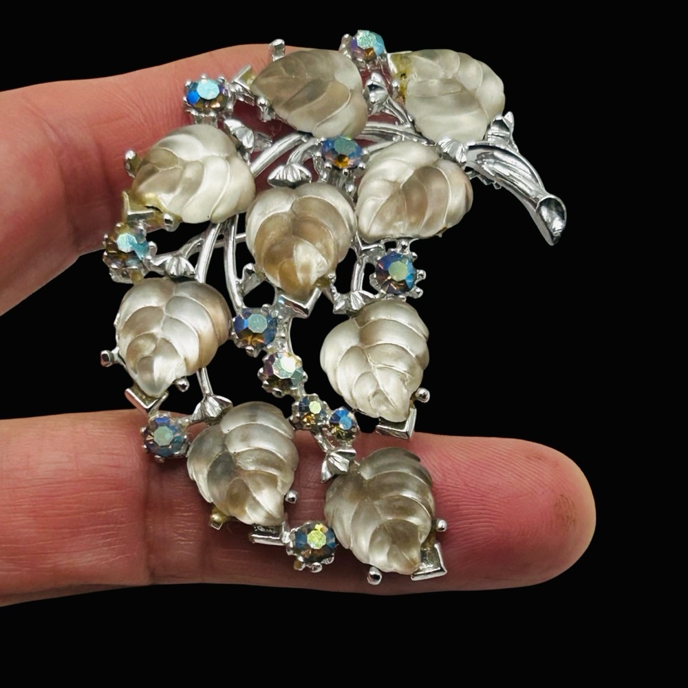 Signed ART Arthur Pepper Ombre’ Molded Glass Leaf Brooch